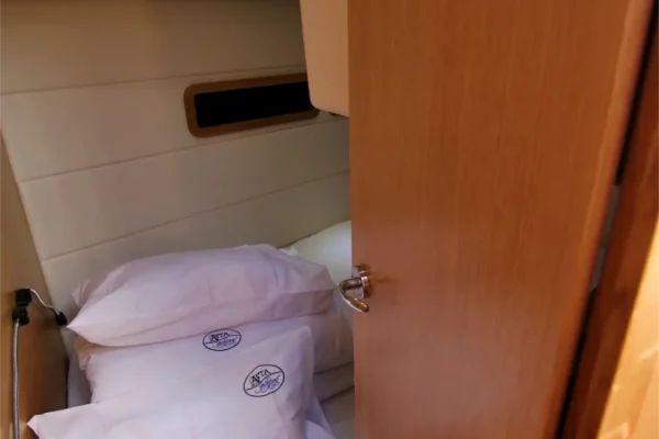 Adriana 36 Iris Sukosan