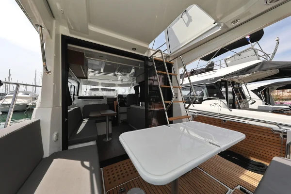 Antares 11 Fly OB - Tango