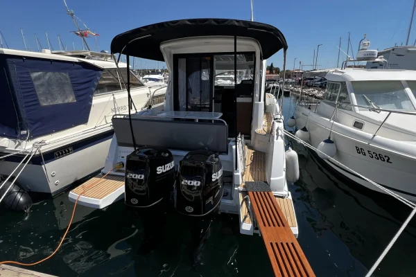 Bootscharter Biograd: Antares 9 OB - Ana