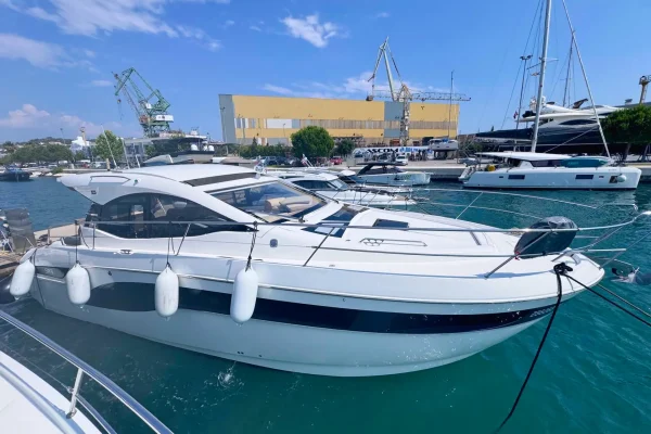 Motoryacht mieten Bavaria 41 - Ivana