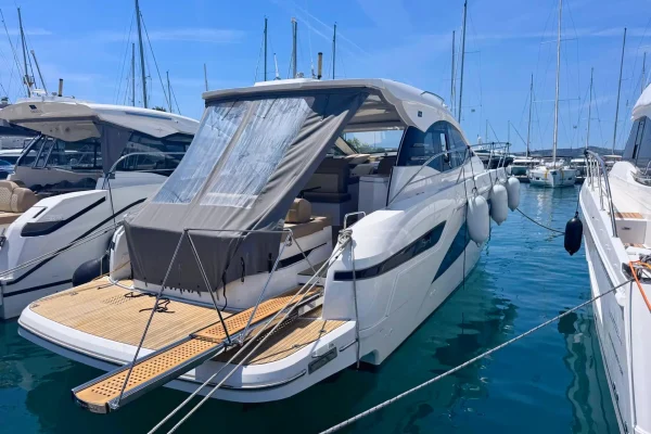 Motoryacht mieten Bavaria 41 - Ivana