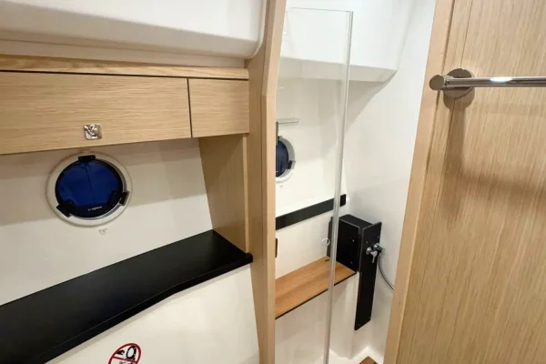 Charteryacht Bavaria Virtess 420 Fly Lana