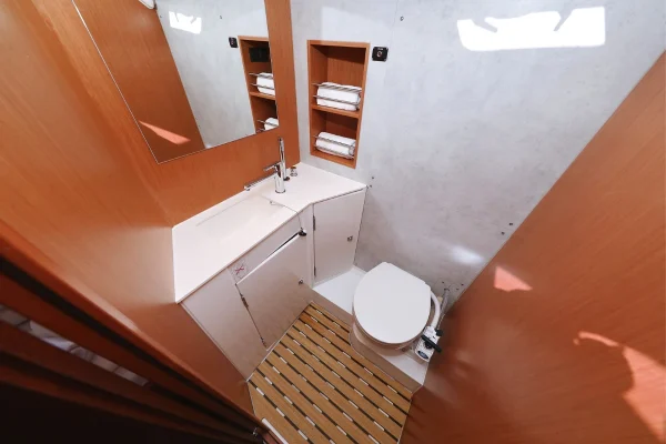 Bavaria C42 - Summertime