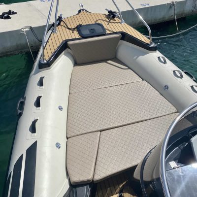Aquamax 23 - Vodice Bootsvermietung