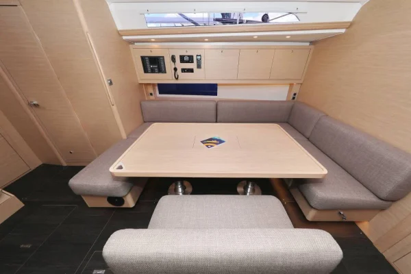 Segelboot in Vodice: Dufour 470 - Nausea