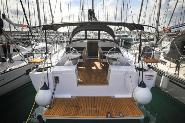 Segelboot mieten: Elan Impression 43 - Seppia
