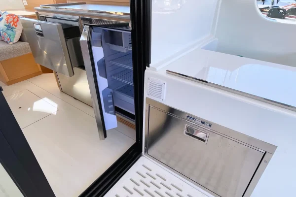 Excess 14 Arabella Sibenik