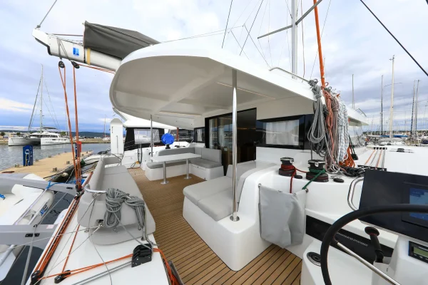 Katamaran mieten: Excess 14 - Windhunter