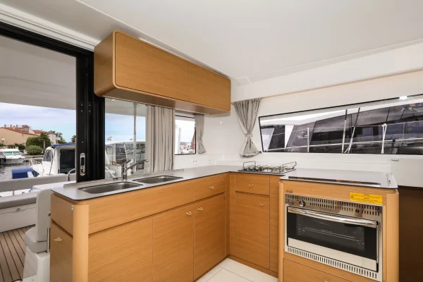 Excess 14 Windhunter Biograd