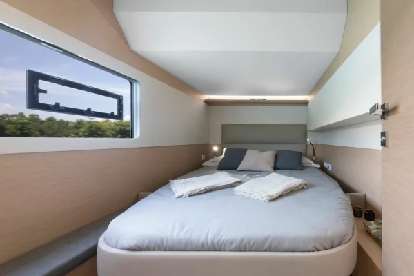 Powerkatamaran in Trogir: Fountaine Pajot MY - Mala