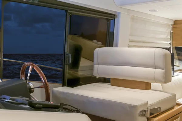 Greenline 48 Fly - Nord Steuerstand Salon