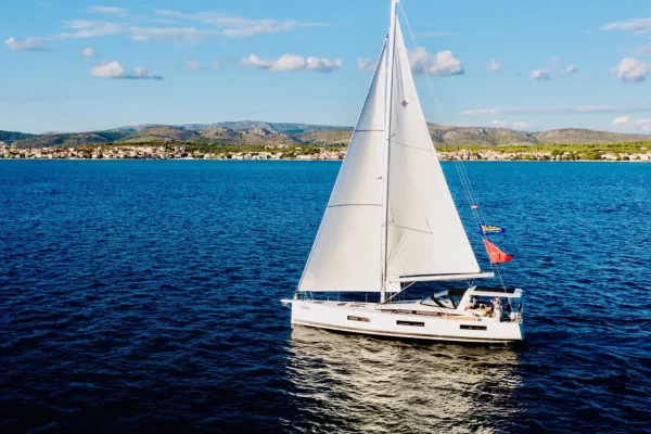 Luxus Yahctcharter in Šibenik: Jeanneau 60 - Friends