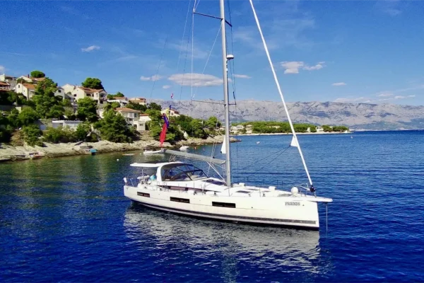 Luxus Yahctcharter in Šibenik: Jeanneau 60 - Friends