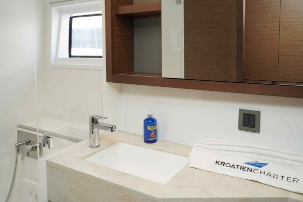 Katamaran Lagoon 46 "Kari" - Kroatien