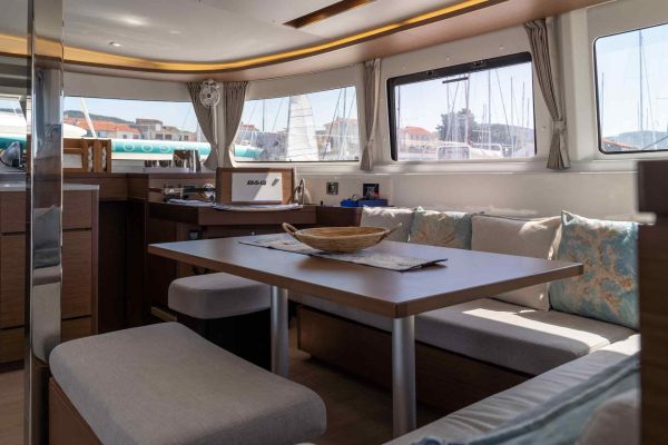 Katamaran Segelboot mieten