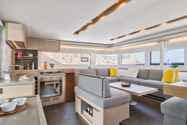 Luxuskatamaran in Trogir: Lagoon 51 - Maestro