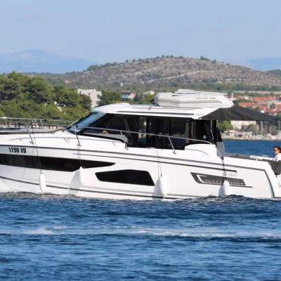 Motorboot Charter Tribunj - Merry Fisher 1095