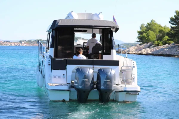 Motorboot Charter Tribunj - Merry Fisher 1095