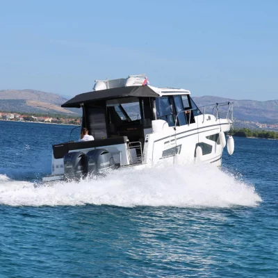 Motorboot Charter Tribunj - Merry Fisher 1095