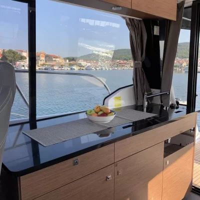Motorboot Charter Tribunj - Merry Fisher 1095