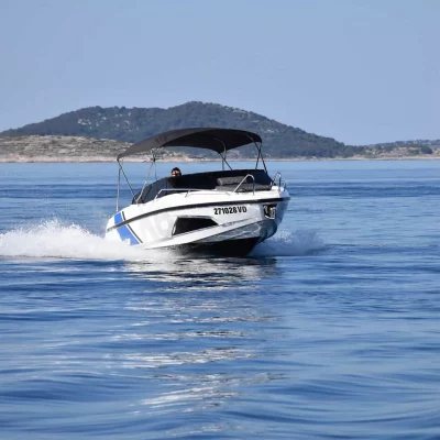 Motorboot Charter Kroatien