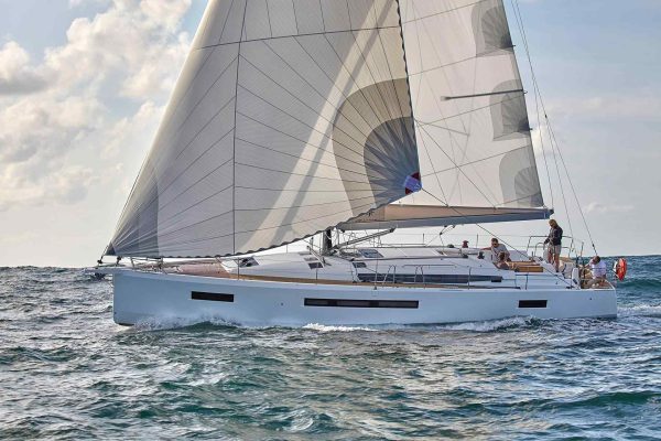 Segelyacht Charter: Sun Odyssey 490 - Perisk