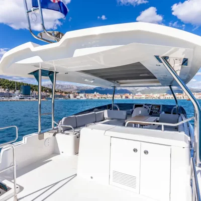 Yachturlaub Kroatien auf der Swift Trawler 48 - Tabita