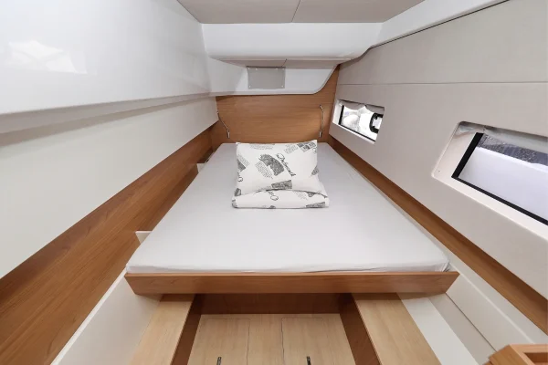 Bali Catsmart Starseeker Biograd