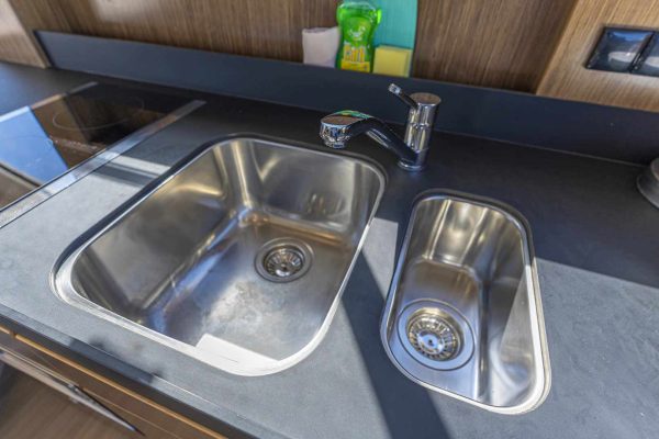 Bavaria-420-Fly-Virtess