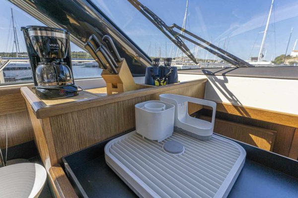 Yacht Chartern Kroatien BAVARIA - VIRTESS 420 Fly