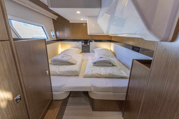 Yacht Chartern Kroatien BAVARIA - VIRTESS 420 Fly