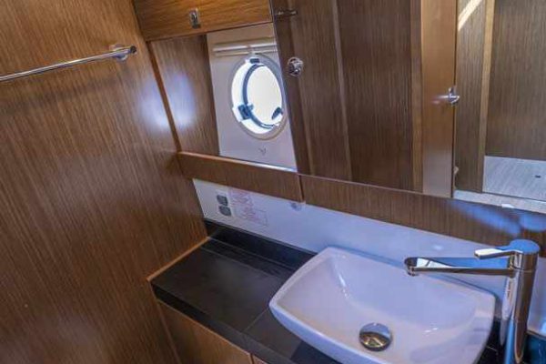 Yacht Chartern Kroatien BAVARIA - VIRTESS 420 Fly