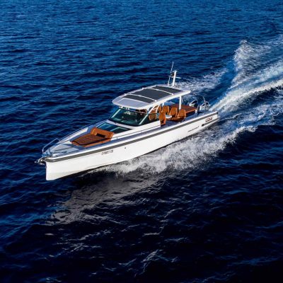 Boot in Kroatien Chartern mit der Axopar