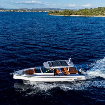Boot in Kroatien Chartern mit der Axopar