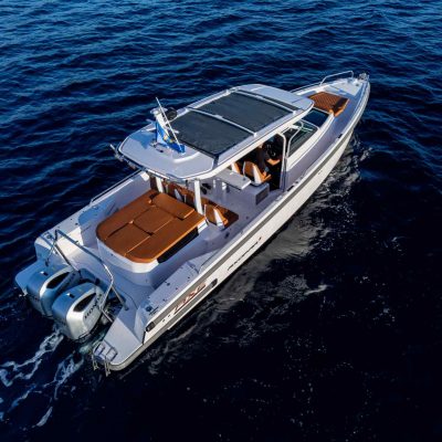 Boot in Kroatien Chartern mit der Axopar