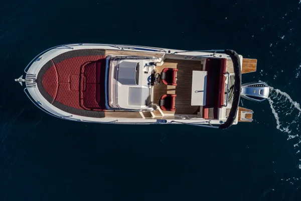 Motorboot Charter: Atlantic 750 Sun Cruiser - 2022