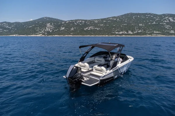 Sportboot mieten: Regal K7