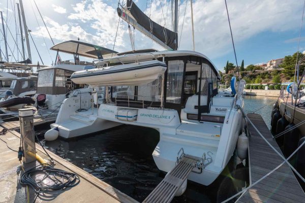 Katamaran chartern Kroatien