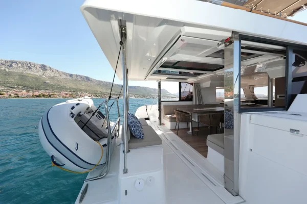 Katamaran chartern Split und Hvar