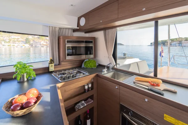 Katamaran mieten in kroatien