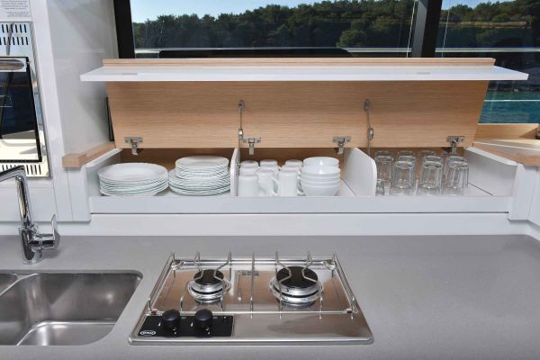 Kroatien Motorkatamaran Chartern