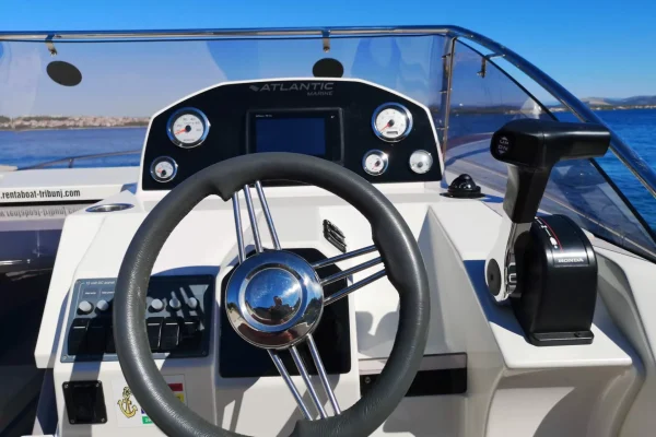 Kroatien Boote mieten - Atlantic 750 in Tribunj