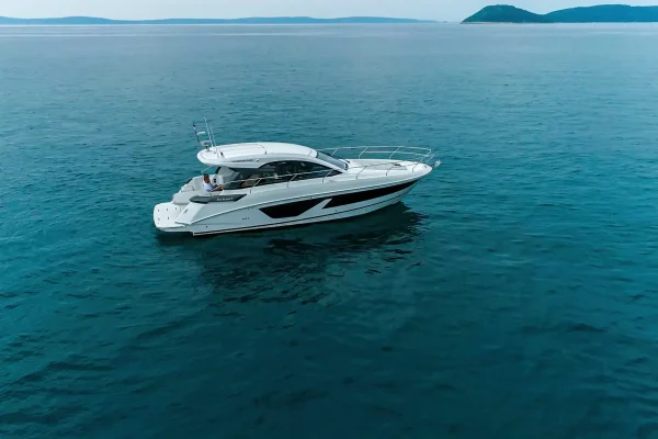 Motoryacht charter Kroatien