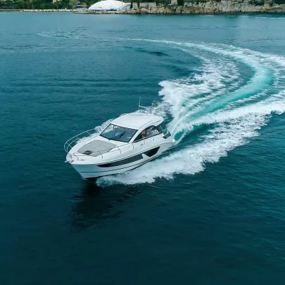Motoryacht charter Kroatien