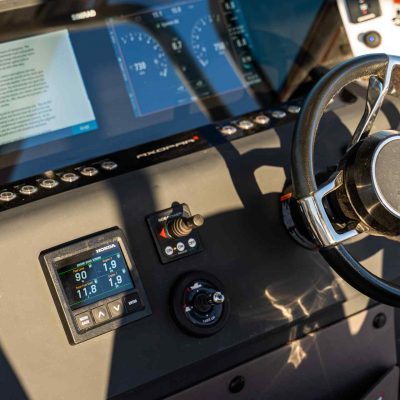Axopar Motorboot in Kroatien Chartern