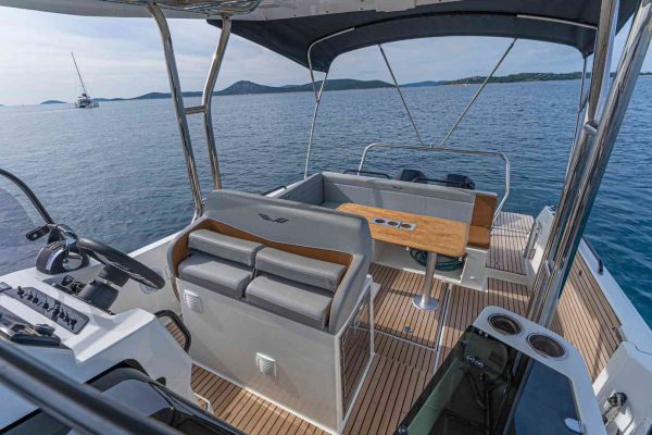 Motorboot Kroatien mieten in Vodice