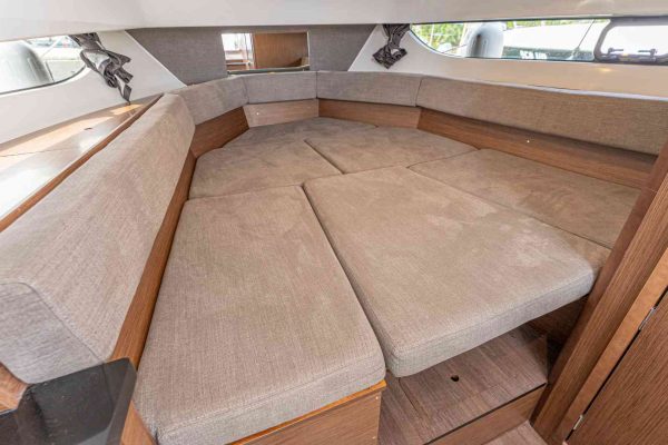 Boote Chartern Vodice Beneteau Flyer 9 Sundeck