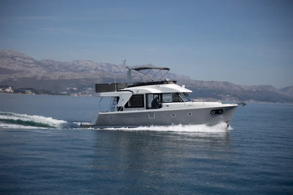 Motoryacht Charter: Swift Trawler 41 - Felicita