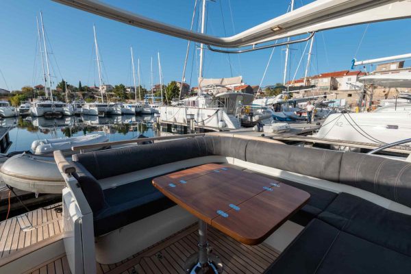 Motoryacht Charter Sibenik