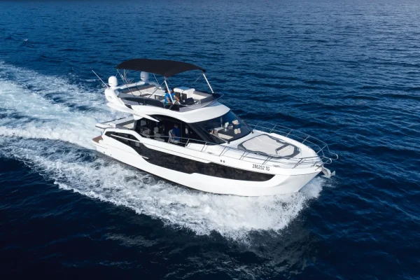 Motoryacht Charter - Galeon 440 Fly - FGStar Mini - 2024